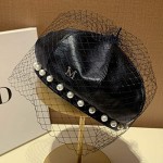 Beret Hat，Leather Beret，French Retro Beret Unique Design Fashion Match，Pearl lace Decoration Simple Casual Pumpkin hat for Ladies Black